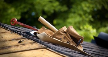 Les essentiels à savoir concernant le nettoyage de la toiture de la maison