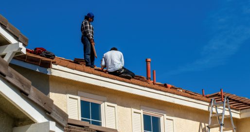 Existe-t-il des services d'urgence 24 heures sur 24 pour réparer les fuites de toiture en Belgique ?